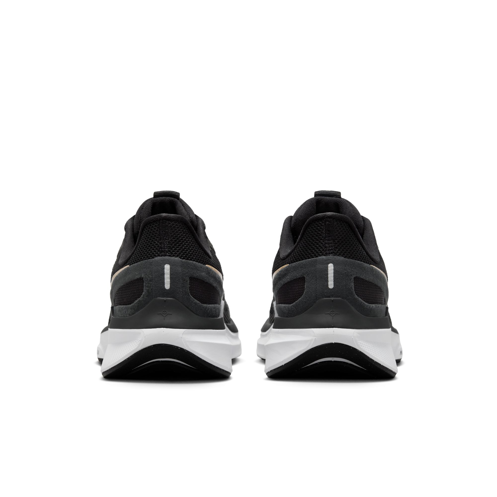 nike react miler vs zoom structure